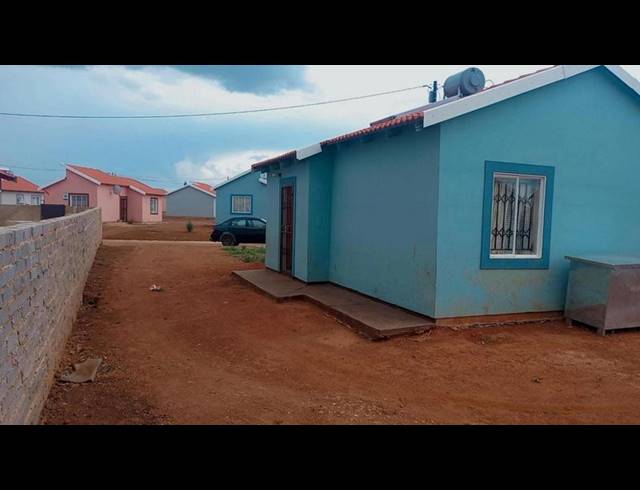 2 BEDROOM HOUSE FOR SALE IN SAVANNA CITY